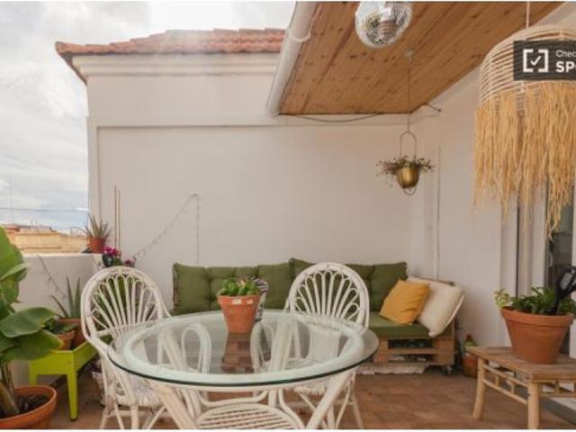 Se alquila piso de 2 habitaciones en Aiora, gastos incluidos