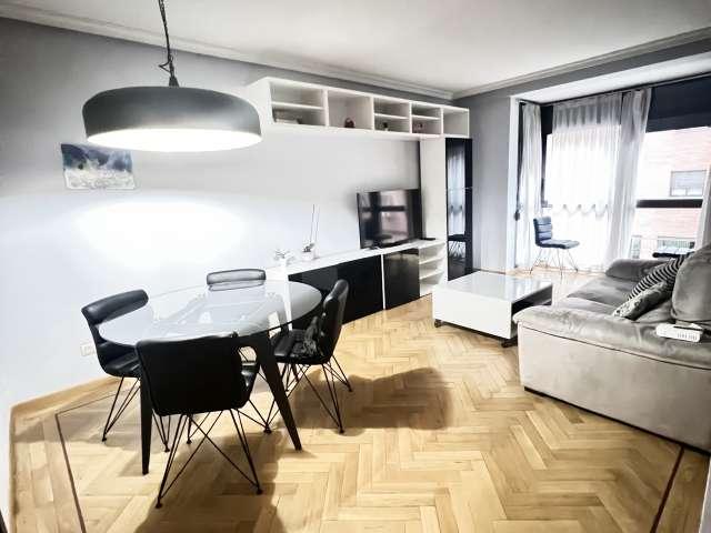 Se alquila piso de 2 habitaciones en Legazpi, Madrid