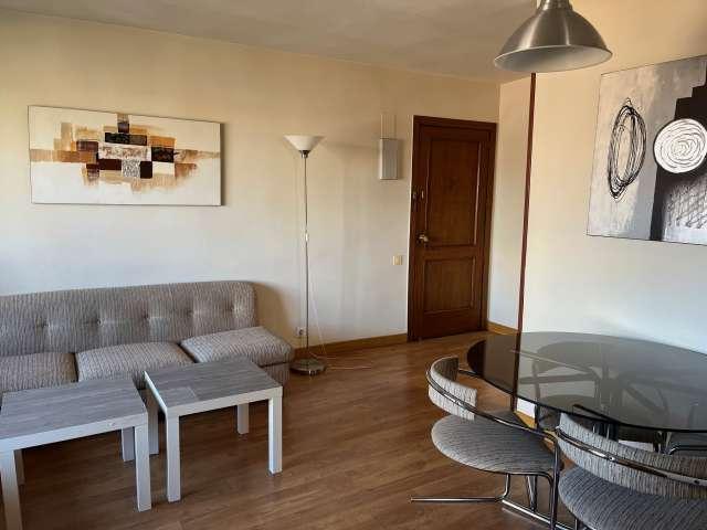Se alquila piso de 2 habitaciones en Nueva España, Madrid