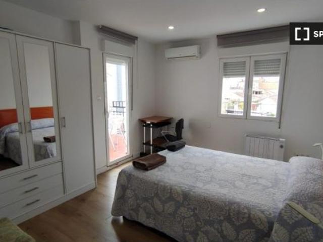 Se alquila piso de 2 habitaciones en San Matías Realejo, gastos incluidos