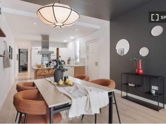Se alquila piso de 2 habitaciones en Trafalgar