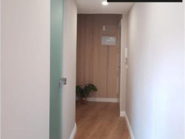 Se alquila piso de 2 habitaciones en Trinitat, Valencia