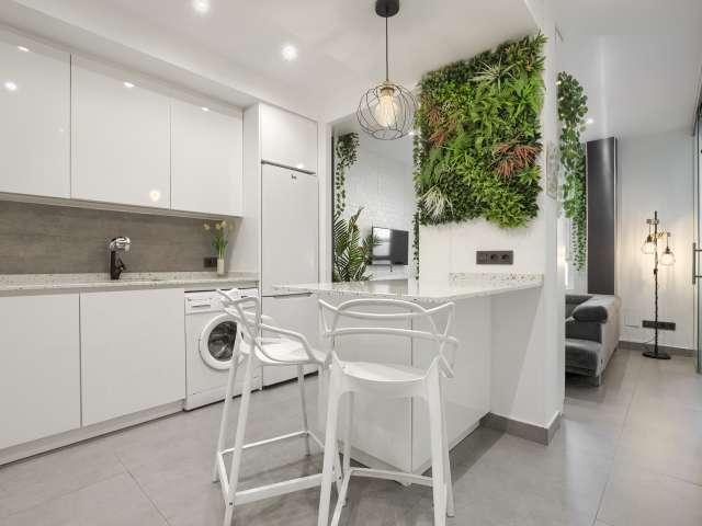 Se alquila piso de 4 habitaciones en Castellana, Madrid