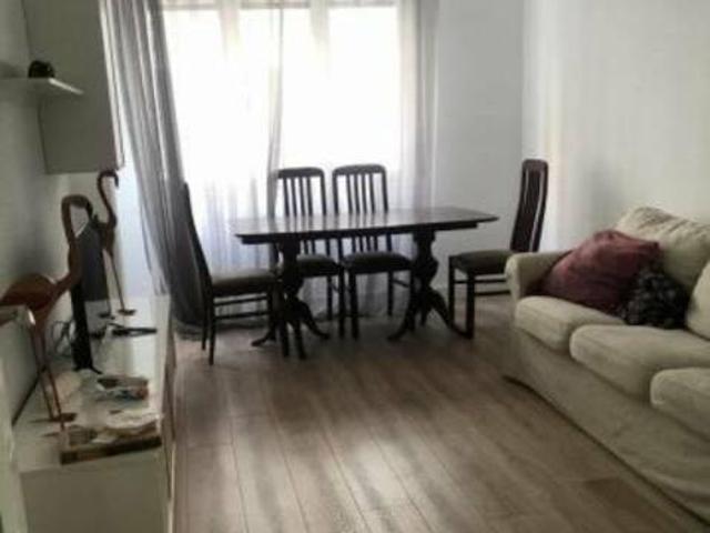 Se alquila piso en el centro de zaragoza