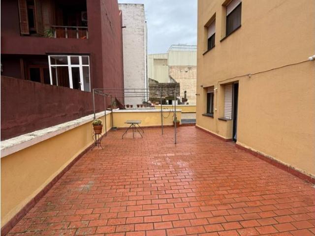 SE ALQUILA PISO PARA ESTUDIANTES, CON TERRAZA, EN JUAN CARLOS I