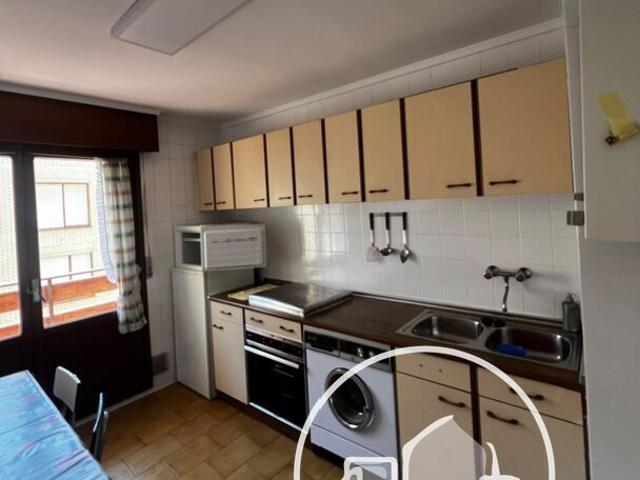 SE ALQUILA PISO PARA LOS MESES DE JULIO Y AGOSTO EN VILLARCAYO