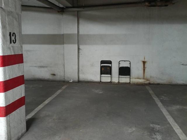 Se alquila plaza de parking en zona de Pere Garau