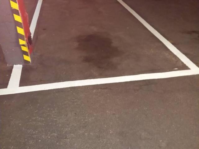 se alquila plaza de parking para coche mediano