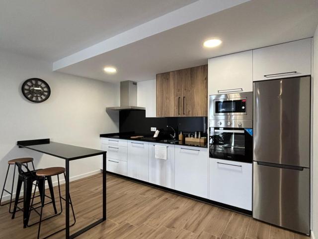 SE ALQUILA PRECIOSO DUPLEX EN CACABELOS