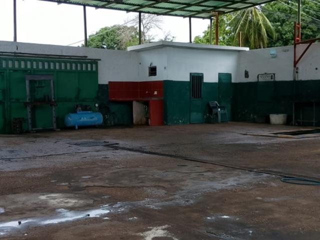 SE ALQUILA TALLER EQUIPADO CERCA AV FERNANDEZ PADILLA VE45 218SJG LGUE
