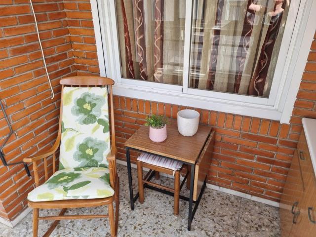 SE ALQUILA VIVIENDA DE CORTA DURACIÓN 9 11 MESES DE 3 DORMITORIOS EN BENALÚA ALICANTE
