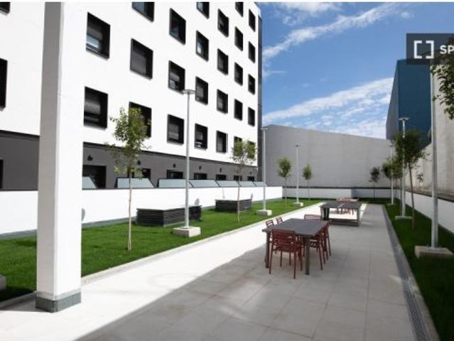 Se alquila vivienda en Valverde, gastos incluidos, ideal para estudiantes