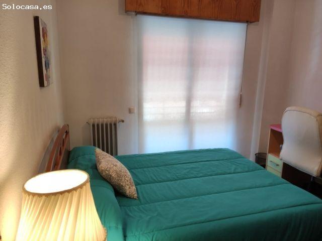 SE ALQUILA VIVIENDA PARA ESTUDIANTES 4 DORMT. Y 2 BAÑOS ZONA HOSPITAL