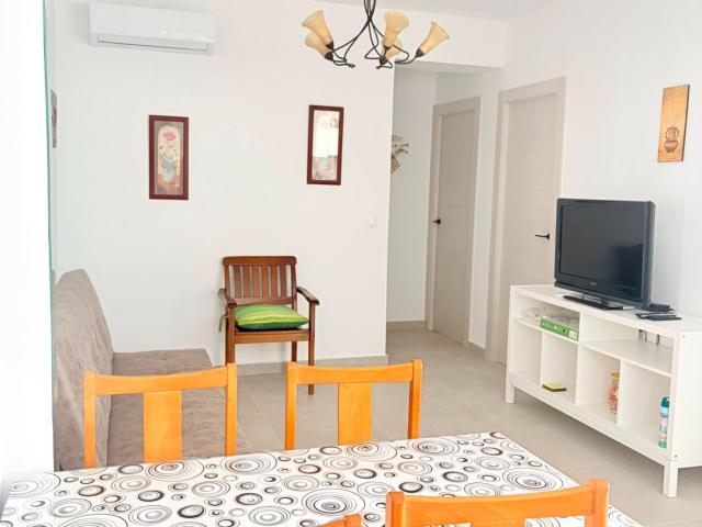 Se alquila una habitación para chica estudiante