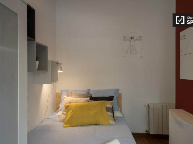 Se alquila habitación en piso compartido en la Dreta de l'Eixample