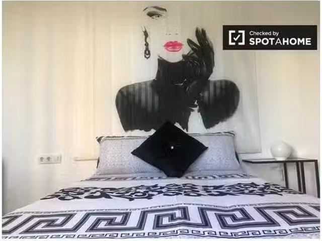Se alquilan habitaciones en un apartamento de 5 dormitorios en.
