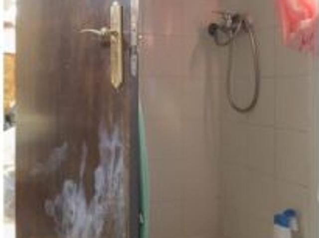 Se alquilan habitaciones en un apartamento de 5 dormitorios en Atocha