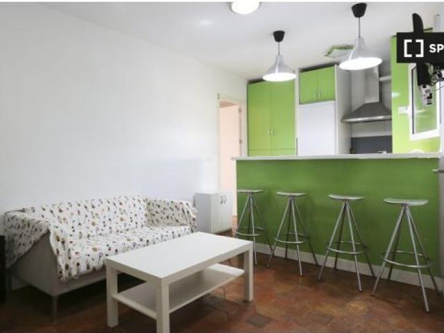 Se alquilan habitaciones en un apartamento de 5 dormitorios en Atocha