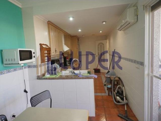 ¡SE ALQUILAN HABITACIONES PARA ESTUDIANTES!