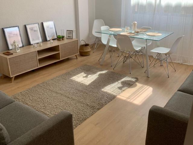 SE ALQUILAN HABITACIONES PARA LARGA TEMPORADA