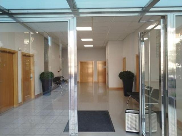 SE ALQUILAN OFICINAS EN DEUSTO
