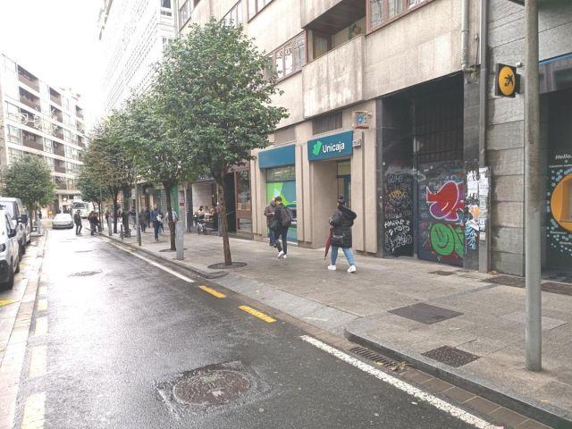 Se aquila plaza de garaje para vehículo pequeño