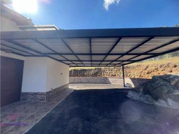 Se Arrienda Casa campestre en Vereda Santa Teresa La Ceja