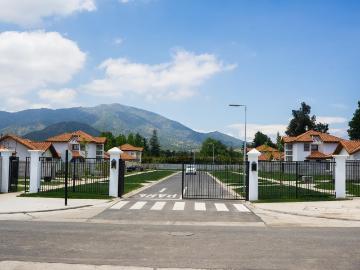 SE ARRIENDA CASA EN EL CONDOMINIO ADOBES DE NOGALES