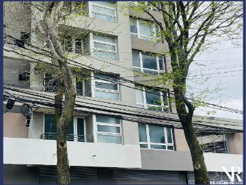 Se arrienda departamento próximo al mall del centro