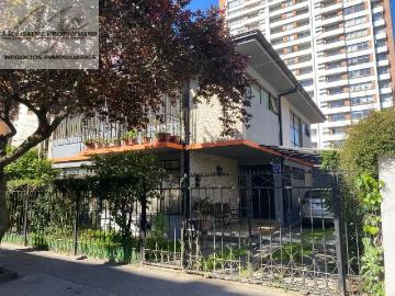 Se arrienda excelente propiedad uso comercial