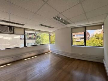 Se Arrienda Oficina en Las Condes sector El Golf | Espacios por CLF 60.00 en Las Condes