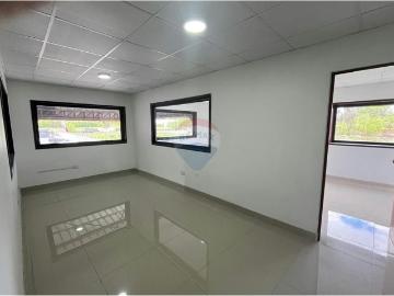Se arriendan bodegas 510 m2, y 492 m2 como nuevas | Espacios por CLF 58.50 en Talca
