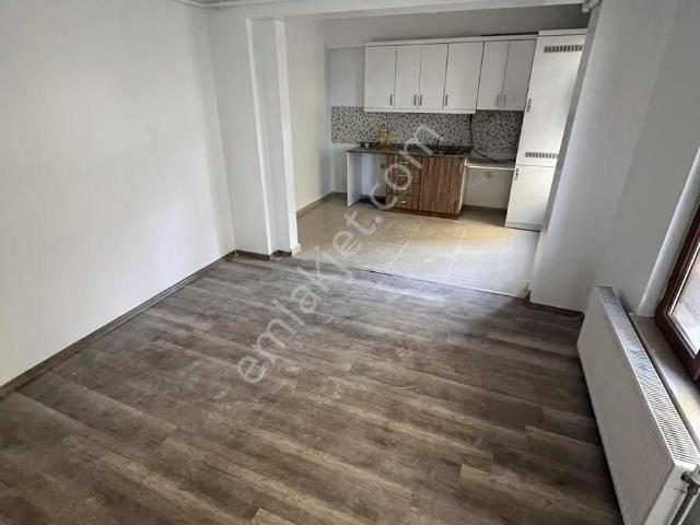 Seç Emlak'tan Abdülkadir Devlet Hast. Karşısı 1+1 Kiralık Daire