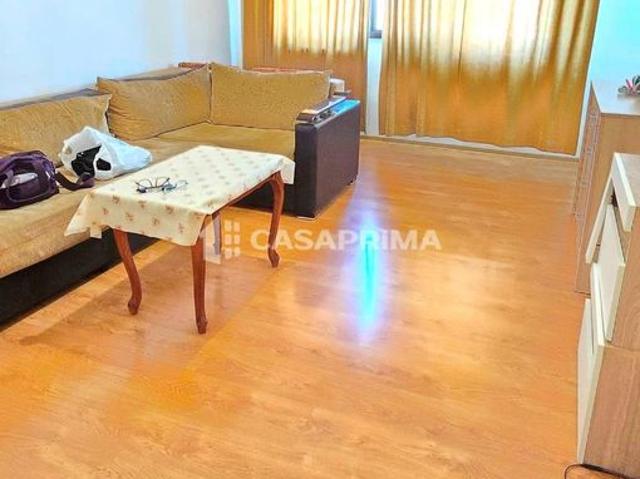 Se inchiriaza apartament 3 camere decomandat, bvd. Independentei, langa Golia