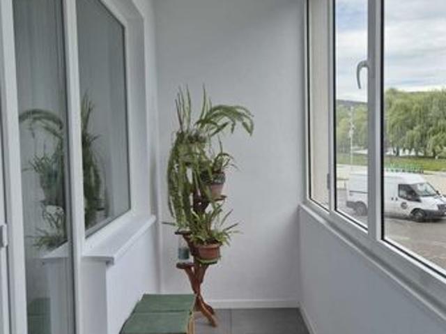 Se inchiriaza apartament 3 camere in zona Arena