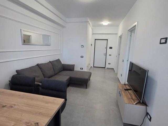 Se inchiriaza apartament nou bloc nou ! Str Traian Vuia 350e