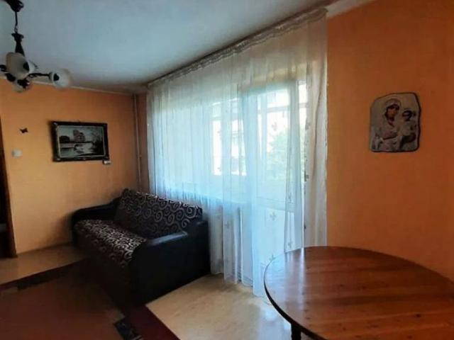 Se Inchiriaza. COD CE663