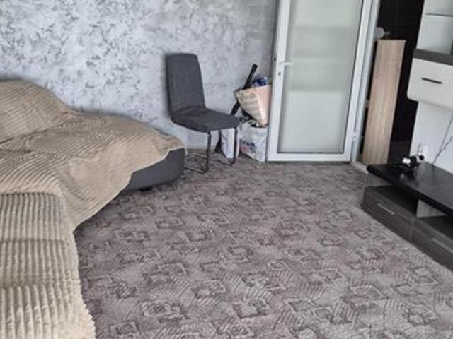 Se Inchiriaza 2 camere, Mobilat si Utilat, zona Viziru 3