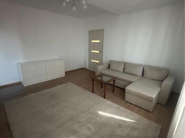 Se ofera spre inchiriat apartament 2 camere cu parcare subterana inclusa