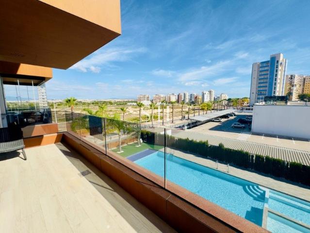 Se presenta este fantástico apartamento de 79 m² construidos. 79m² Guardamar del Segura