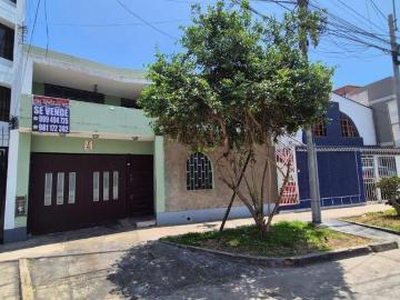 Se remata Casa 241 MT2 a US$ 232,900 dólares, Calle Ciro Alegría, Bellavista