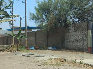 SE REMATA AMPLIA CASA CON 2 LOCALES EN CORONEL DEL PORTILLO
