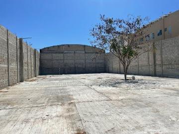 SE RENTA TERRENO MAS CONSTRUCCI?N EN LOMA BONITA