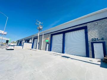 SE RENTA BODEGA EN PERIFÉRICO RAUL LÓPEZ SÁNCHEZ