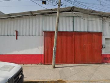 Se Renta Bodega en Terán
