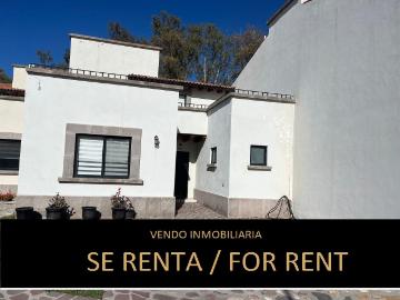 Se renta casa amueblada en casco viejo
