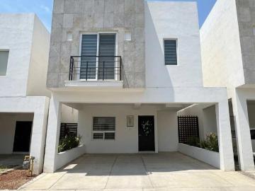 Se Renta Casa Amueblada en Saratoga Resindencial