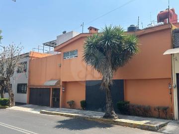 SE RENTA CASA CON USO DE SUELO OFICINA