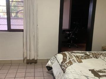 SE RENTA CASA EN COTO FAMILIAR