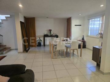 Se renta CASA en Fracc lomas de las fuentes